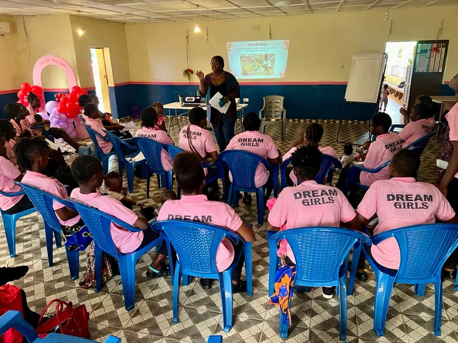 Natalie teaching an entrepreneurship session with the DREAM Girls program at the Aberdeen Women's Centre in Sierra Leone